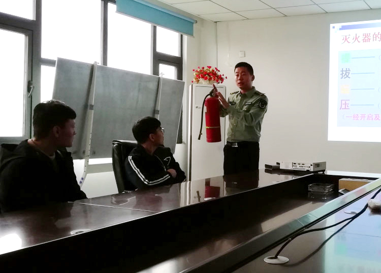 開展消防安全知識培訓(xùn),提高消防安全認(rèn)知和防范意識